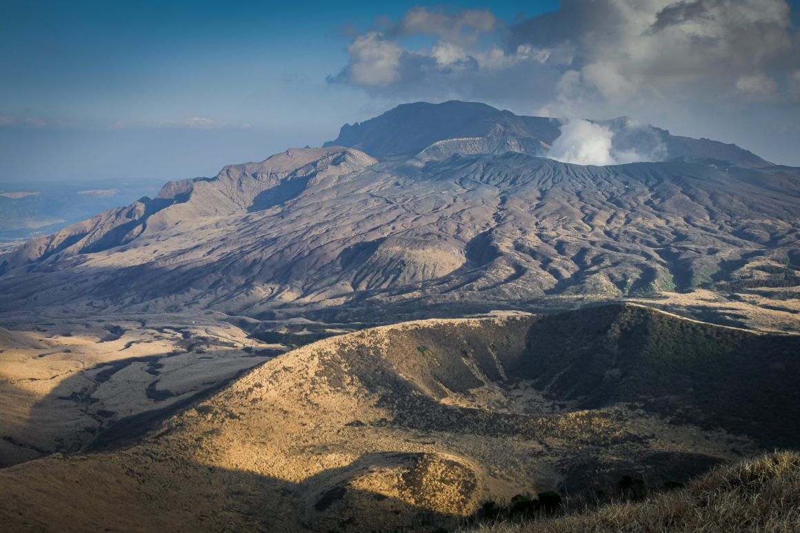 Mont Aso, Kyûshû, Japon © Claire Blumenfeld